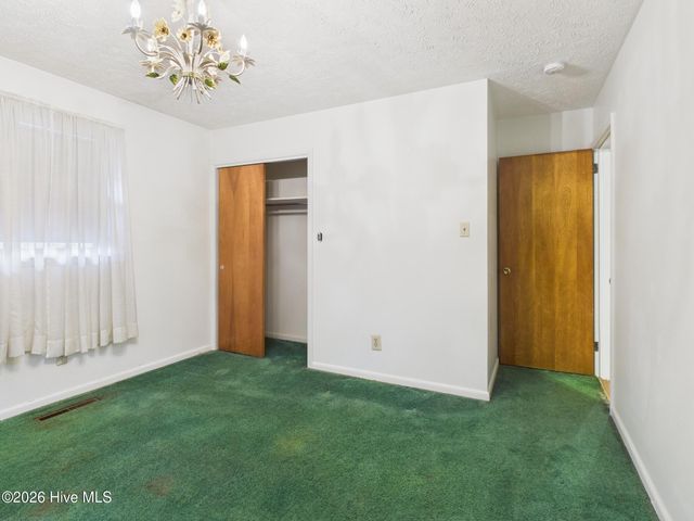 550 N Leak Street, Southern Pines, NC 28387