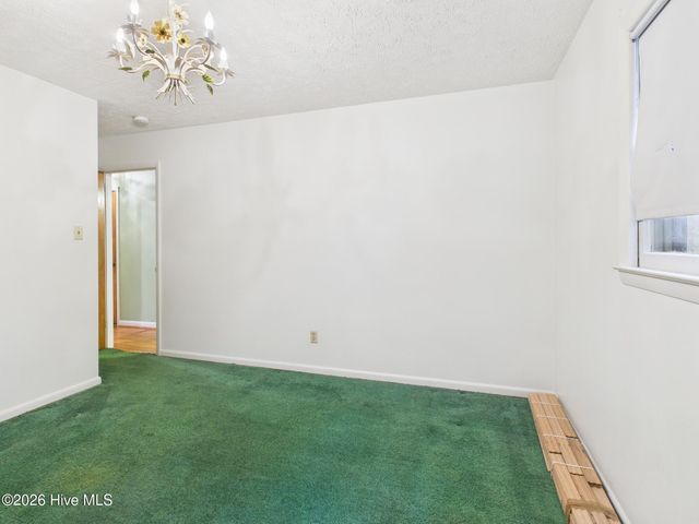 550 N Leak Street, Southern Pines, NC 28387