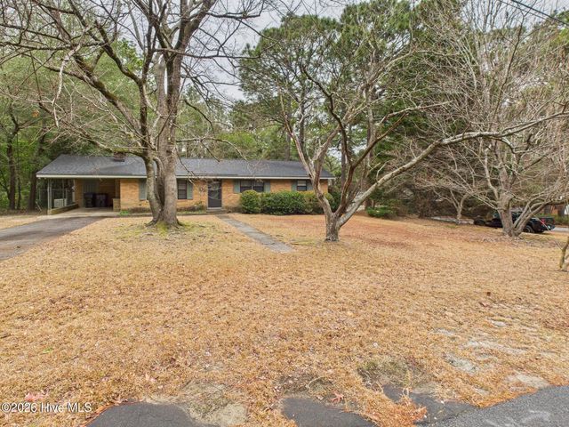 550 N Leak Street, Southern Pines, NC 28387