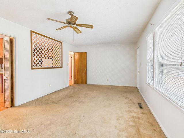 550 N Leak Street, Southern Pines, NC 28387