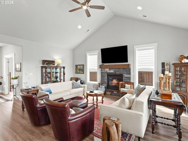 1808 Se 43RD Way, Brush Prairie, WA 98606
