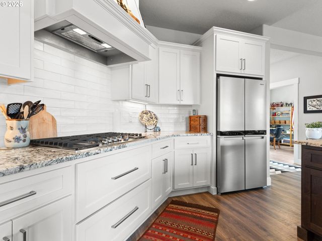 1808 Se 43RD Way, Brush Prairie, WA 98606