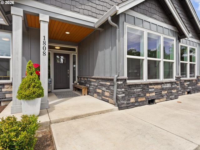 1808 Se 43RD Way, Brush Prairie, WA 98606