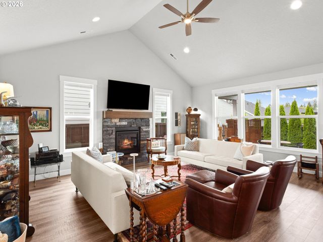 1808 Se 43RD Way, Brush Prairie, WA 98606