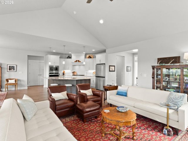 1808 Se 43RD Way, Brush Prairie, WA 98606