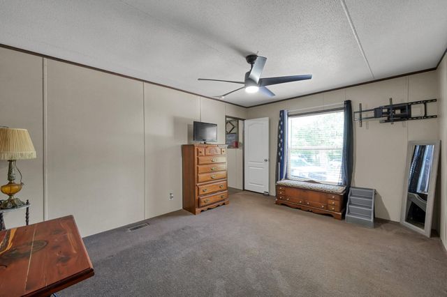 400 Raven Hill Road, Oakhurst, TX 77359