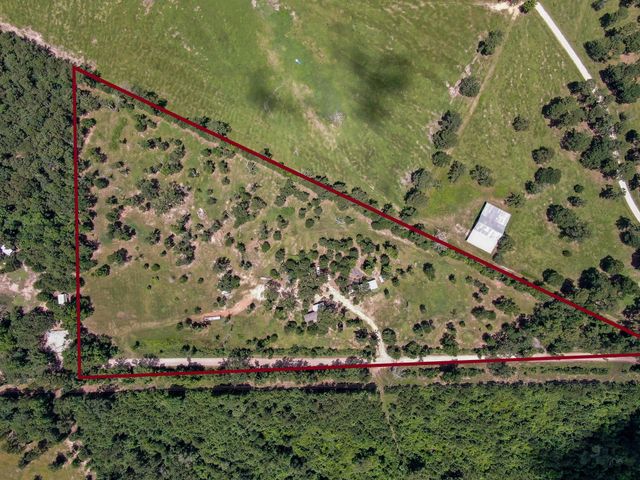 400 Raven Hill Road, Oakhurst, TX 77359