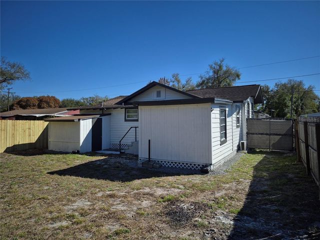 3104 E ELLICOTT STREET, Tampa, FL 33610