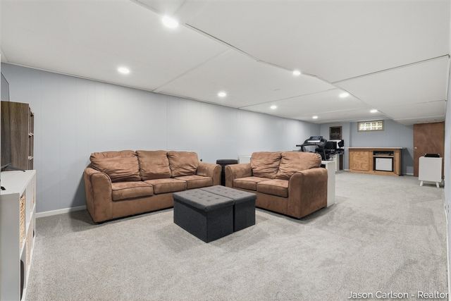 2525 Bristolwood Drive, Grand Rapids, MI 49544