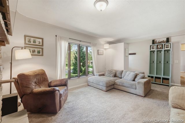 2525 Bristolwood Drive, Grand Rapids, MI 49544