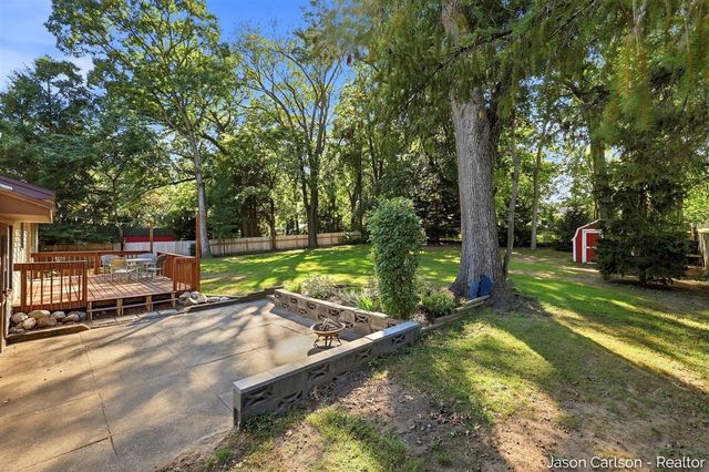 2525 Bristolwood Drive, Grand Rapids, MI 49544