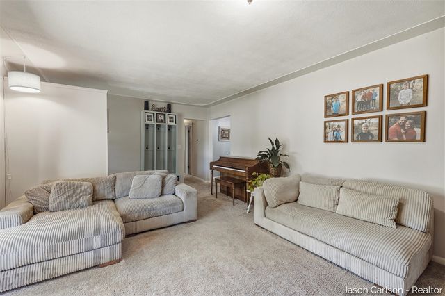 2525 Bristolwood Drive, Grand Rapids, MI 49544
