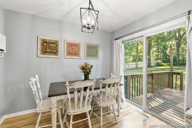 2525 Bristolwood Drive, Grand Rapids, MI 49544
