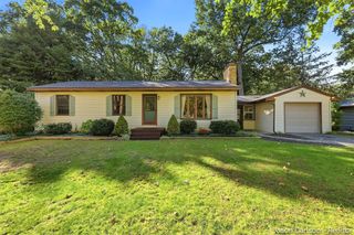 2525 Bristolwood Drive, Grand Rapids, MI 49544