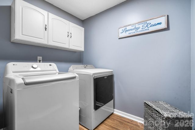 3956 Den Drive, Hickory, NC 28602