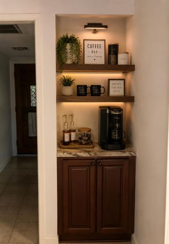 4628 Charleston Dr, Carmichael, CA 95608