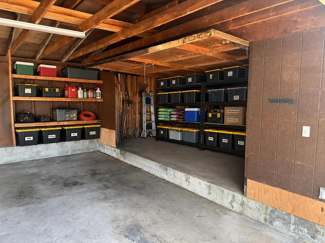 4628 Charleston Dr, Carmichael, CA 95608