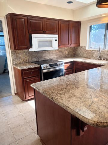 4628 Charleston Dr, Carmichael, CA 95608