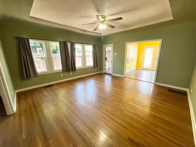1222 W Flora St, Stockton, CA 95203