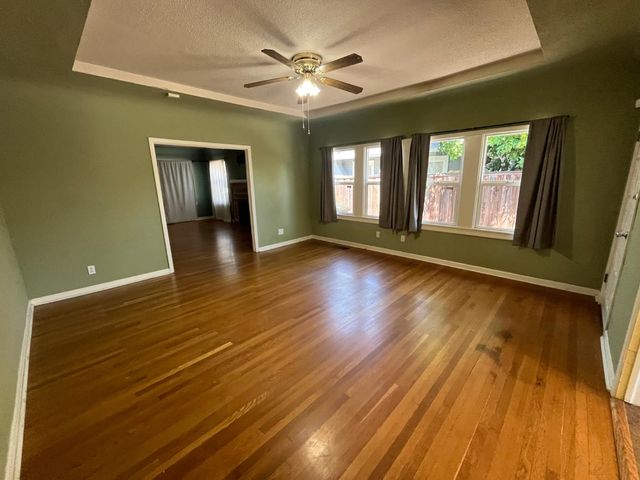 1222 W Flora St, Stockton, CA 95203