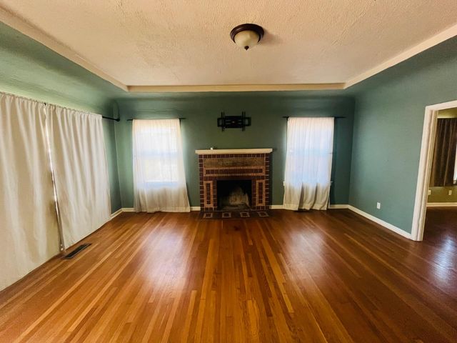 1222 W Flora St, Stockton, CA 95203
