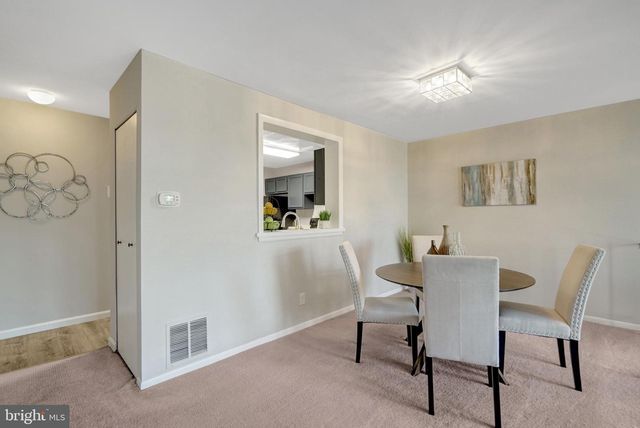 2118 S QUINCY ST, Arlington, VA 22204