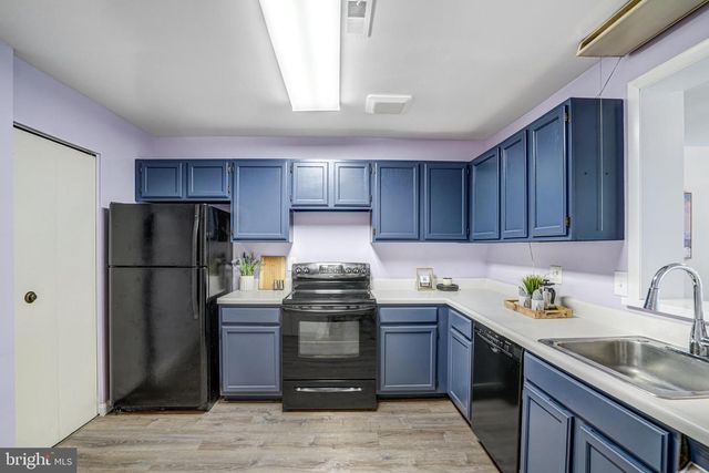 2118 S QUINCY ST, Arlington, VA 22204