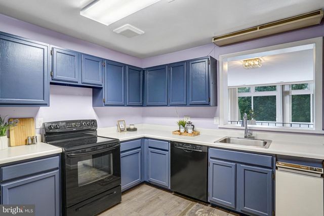 2118 S QUINCY ST, Arlington, VA 22204