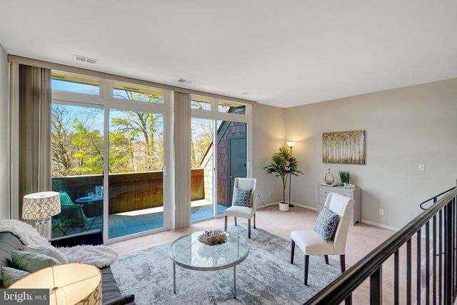 2118 S QUINCY ST, Arlington, VA 22204