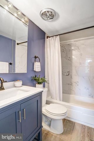 2118 S QUINCY ST, Arlington, VA 22204