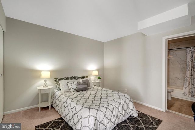 2118 S QUINCY ST, Arlington, VA 22204