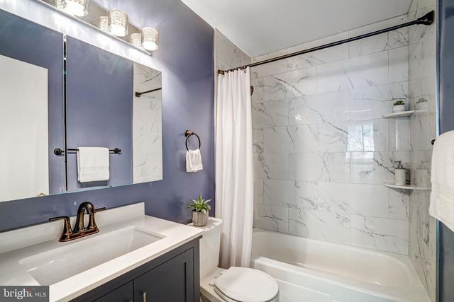 2118 S QUINCY ST, Arlington, VA 22204