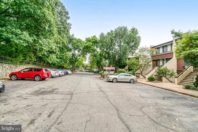 2118 S QUINCY ST, Arlington, VA 22204