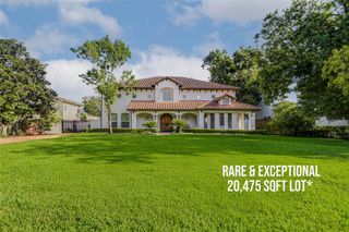 5410 Valerie St, Bellaire, TX 77401