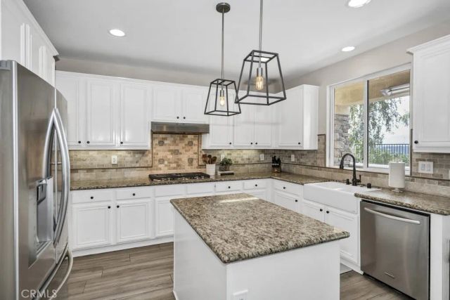 24030 Via Vizcaya, Valencia, CA 91354