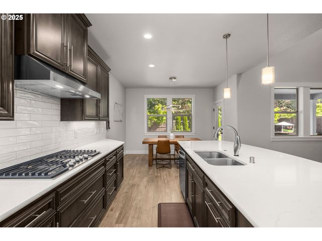 5208 Ne 130TH St, Vancouver, WA 98686