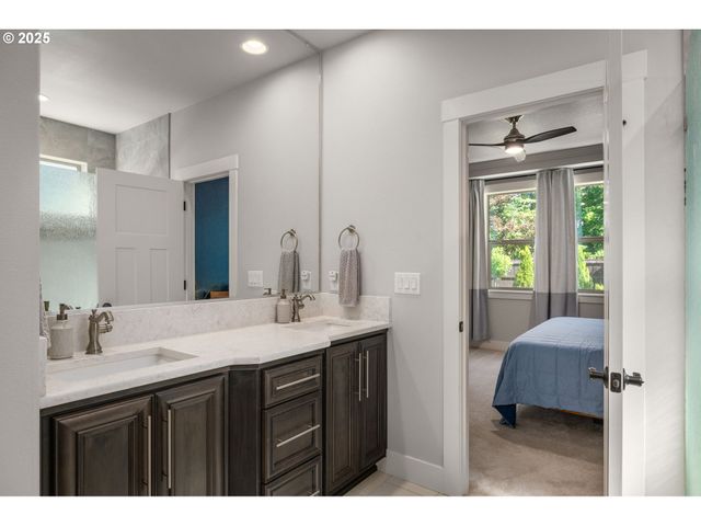 5208 Ne 130TH St, Vancouver, WA 98686