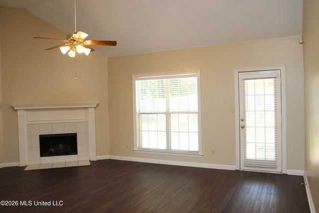 910 Scotch Pine Cove, Southaven, MS 38671