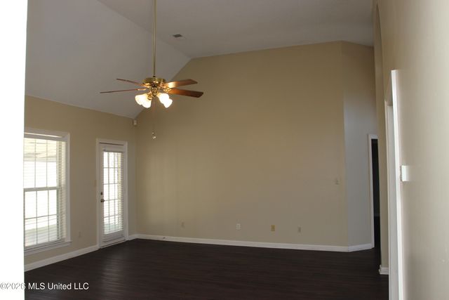 910 Scotch Pine Cove, Southaven, MS 38671