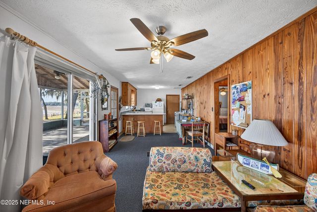 5857 WHITE SANDS Road, Keystone Heights, FL 32656