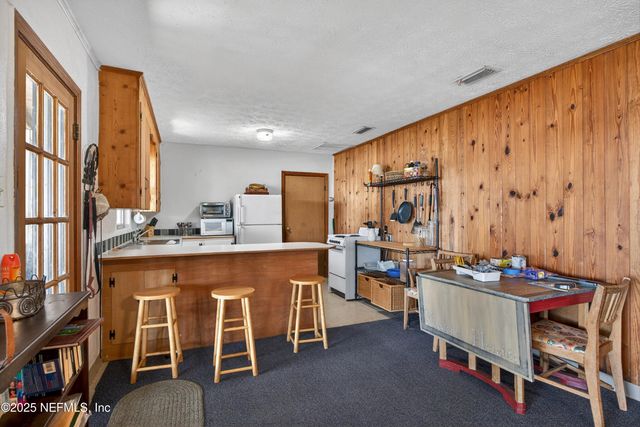 5857 WHITE SANDS Road, Keystone Heights, FL 32656