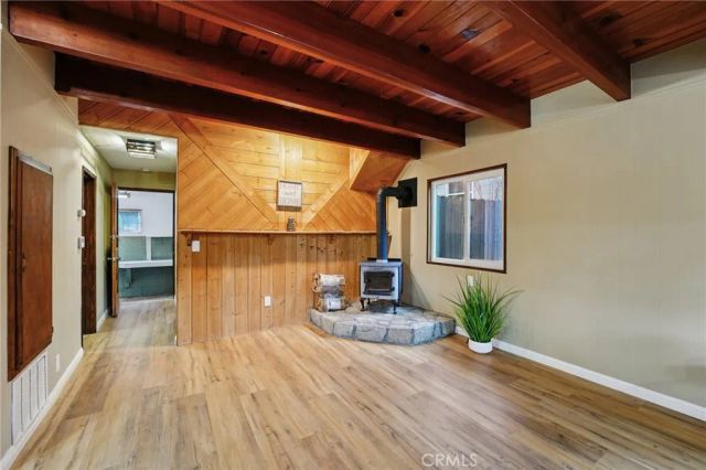 22831 Waters Drive, Crestline, CA 92325