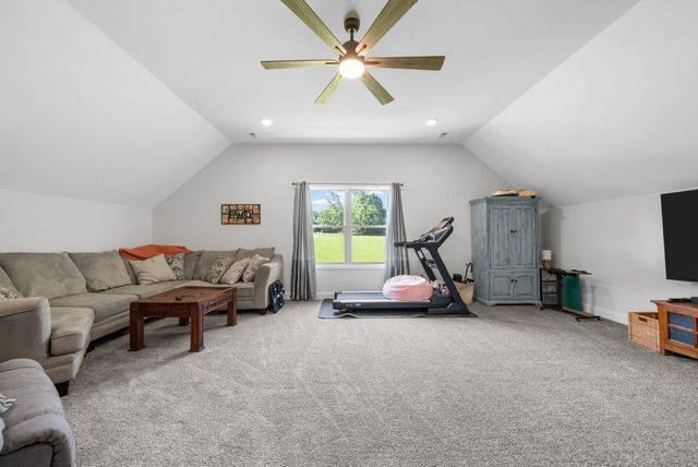 1415 Southside Rd, Southside, TN 37171