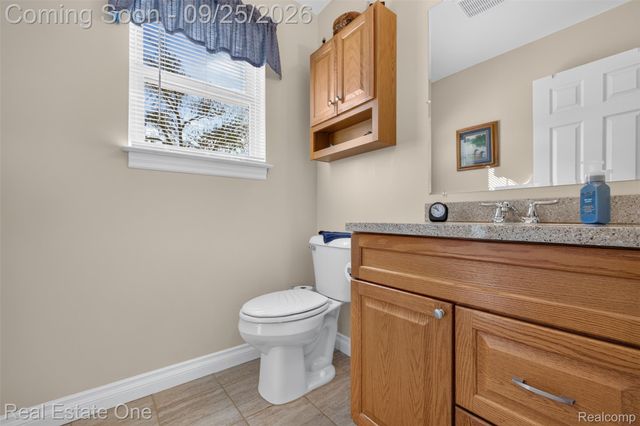 10152 Oakhill Road, Springfield Charter Township, MI 48442