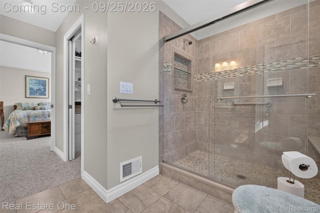 10152 Oakhill Road, Springfield Charter Township, MI 48442