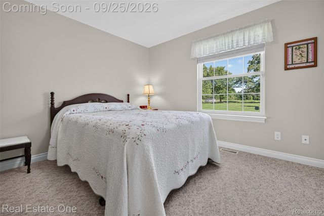 10152 Oakhill Road, Springfield Charter Township, MI 48442