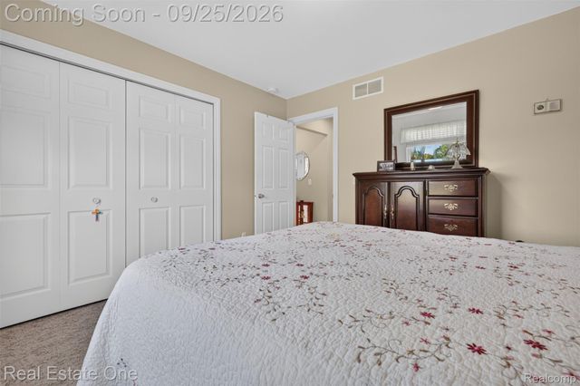 10152 Oakhill Road, Springfield Charter Township, MI 48442