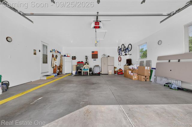 10152 Oakhill Road, Springfield Charter Township, MI 48442