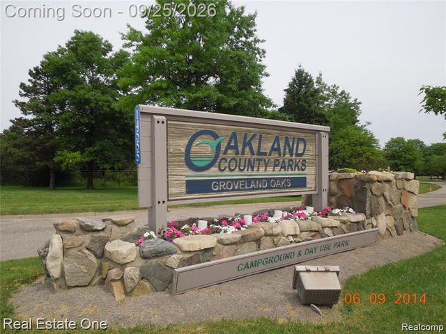 10152 Oakhill Road, Springfield Charter Township, MI 48442