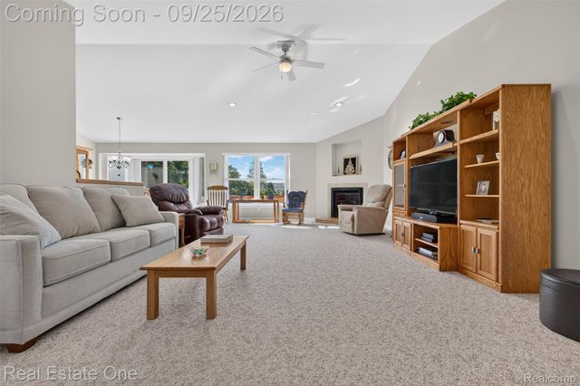 10152 Oakhill Road, Springfield Charter Township, MI 48442